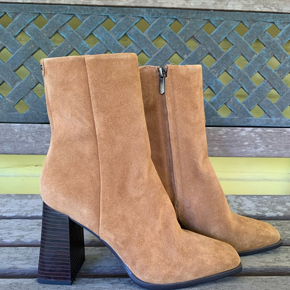 Sam Edelman Suede Tan Block Heel Ankle Boots